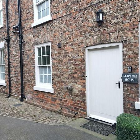 Skipton House Annex Thirsk Bagian luar foto