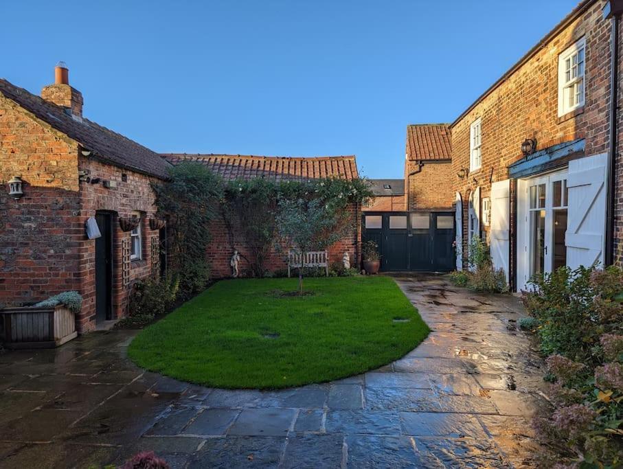 Skipton House Annex Thirsk Bagian luar foto
